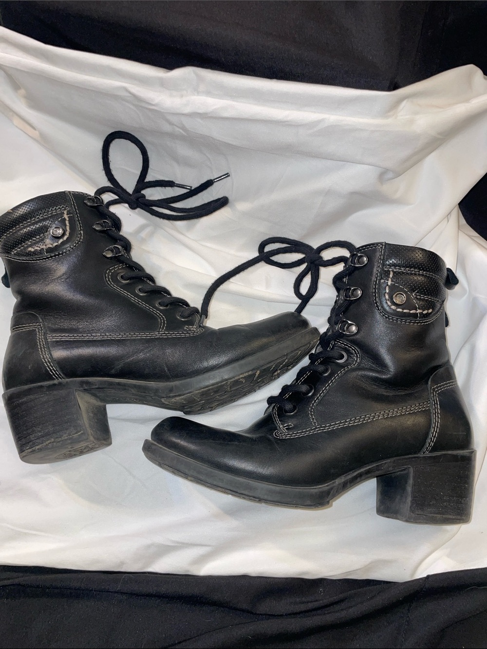 Earth Black Lace-Up Block Heel Ankle Boots